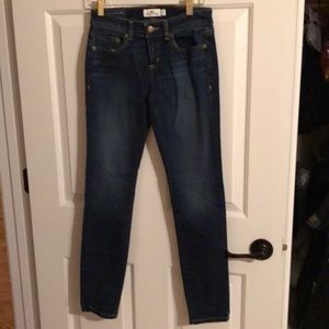 NWT Vineyard Vines skinny jeans.